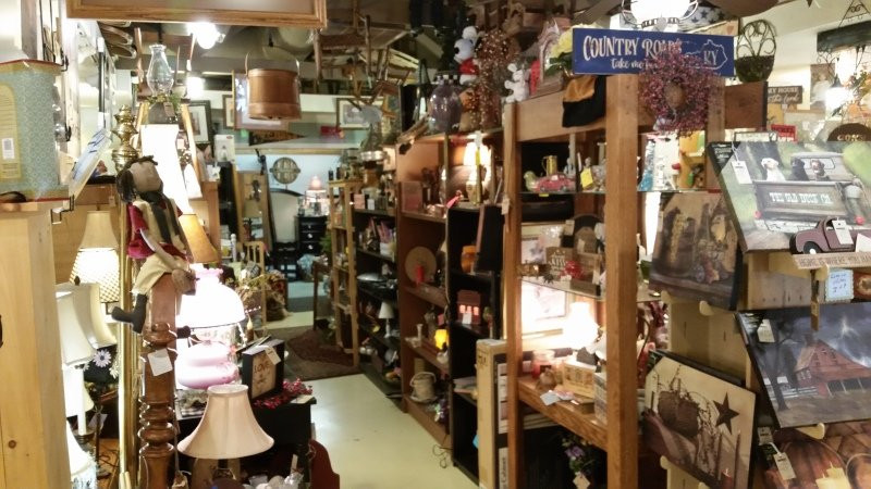 Snooper's Attic-Franklin必去景点