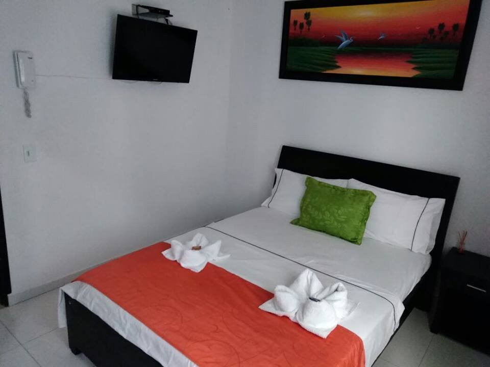 Hotel L Y C Llano Confort主图