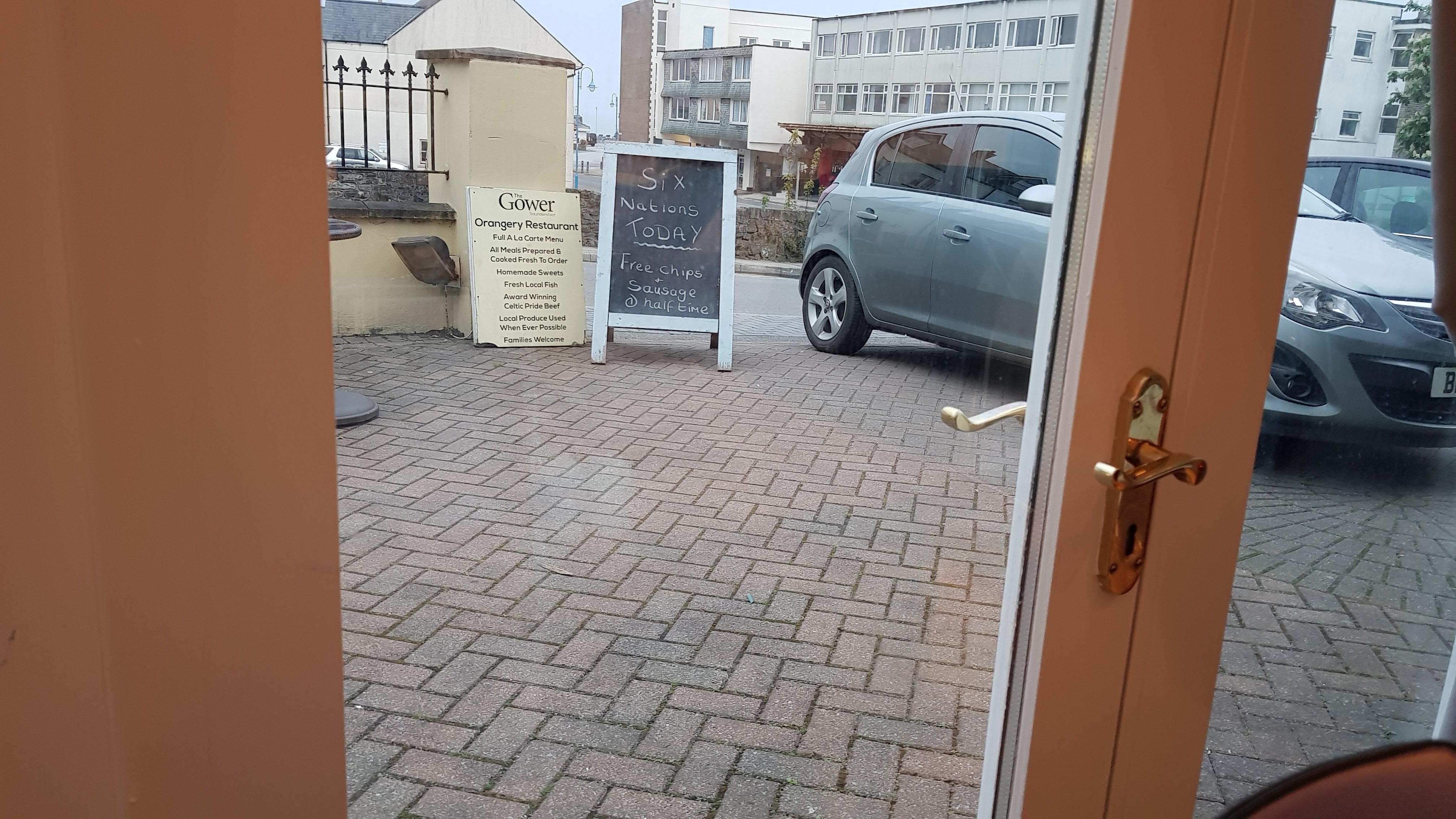 The Gower Hotel and Orangery Restaurant-浴室