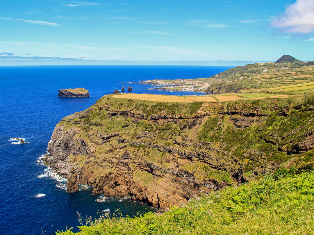 Ginetes旅游景点-Miradouro da Ponta do Escalvado