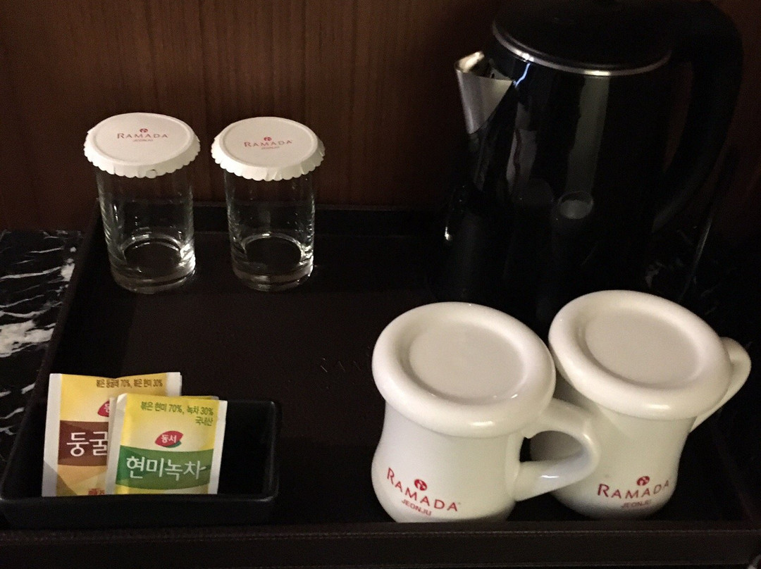 Ramada Jeonju Hotel主图
