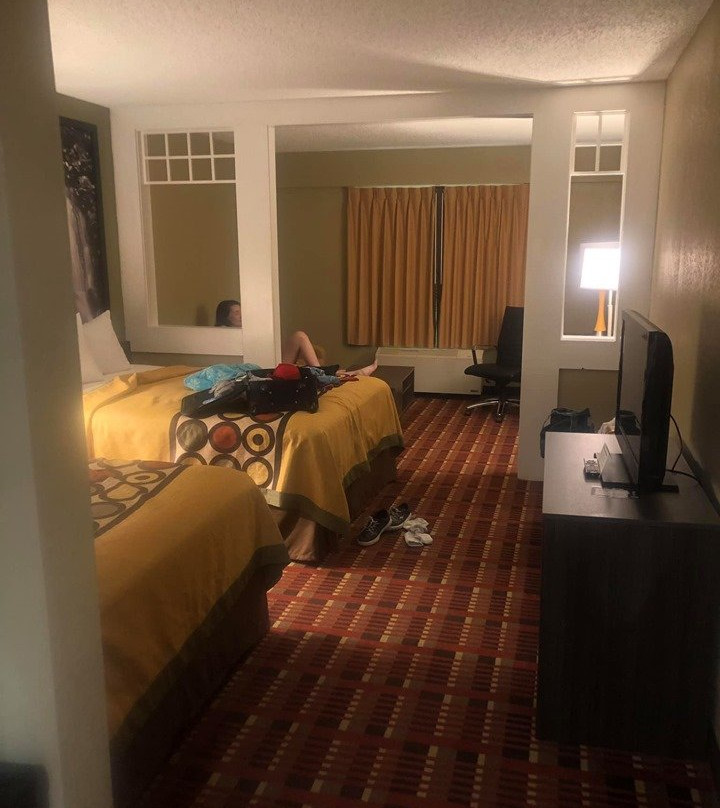 Super 8 by Wyndham Cherokee主图