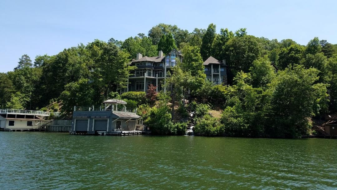 Lake Lure Adventure Company-Lake Lure必去景点