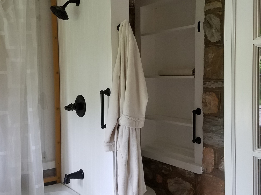 Stone Manor Boutique Inn主图