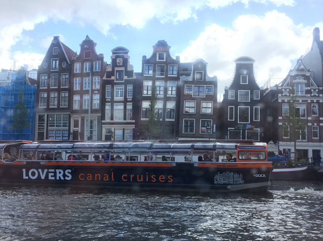 Lovers Canal Cruises景点图片