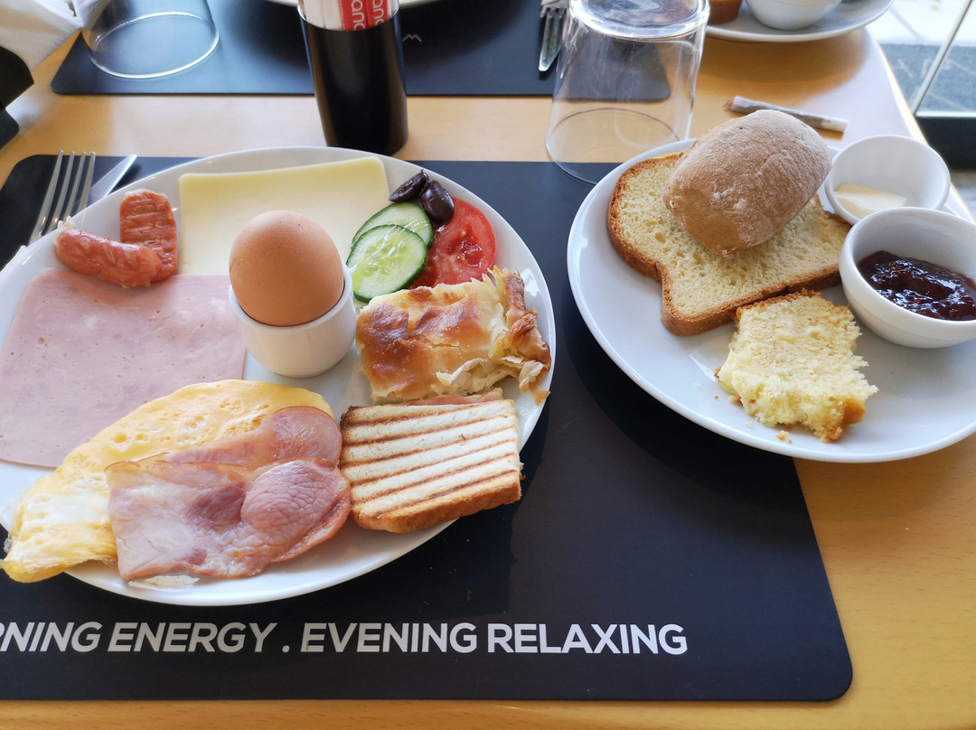 White Luxury Rooms主图