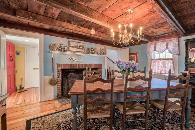 Holiday Guest House Bed & Breakfast主图