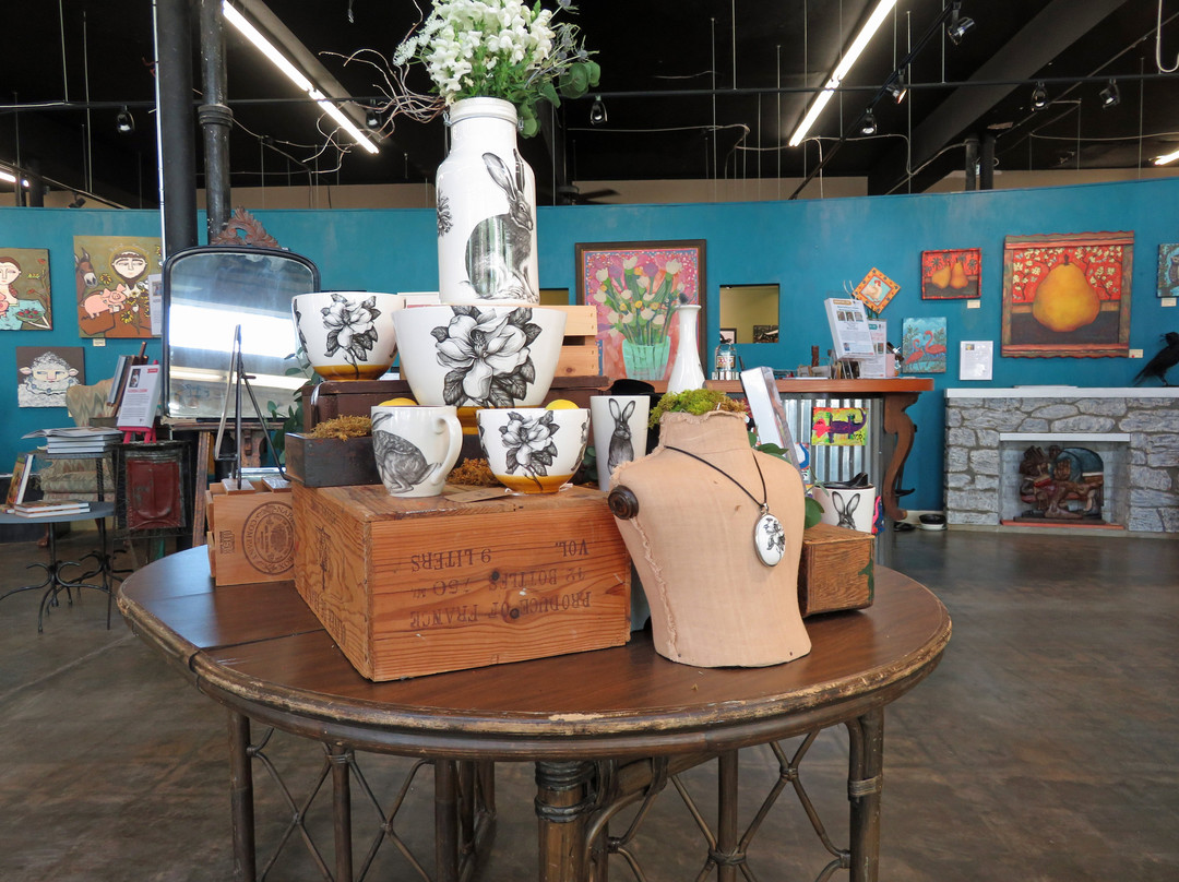 Jeanine Taylor Folk Art-桑福德必去景点