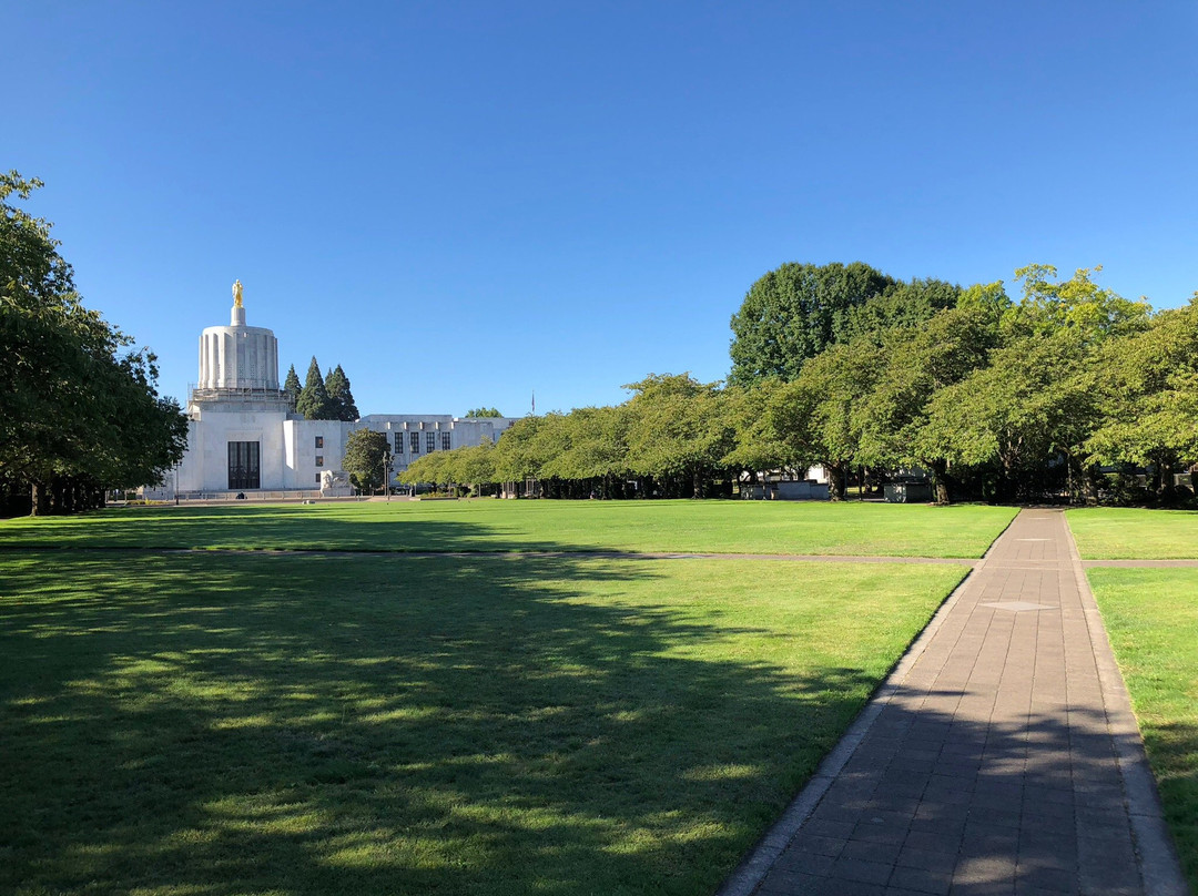 Oregon State Capitol景点图片