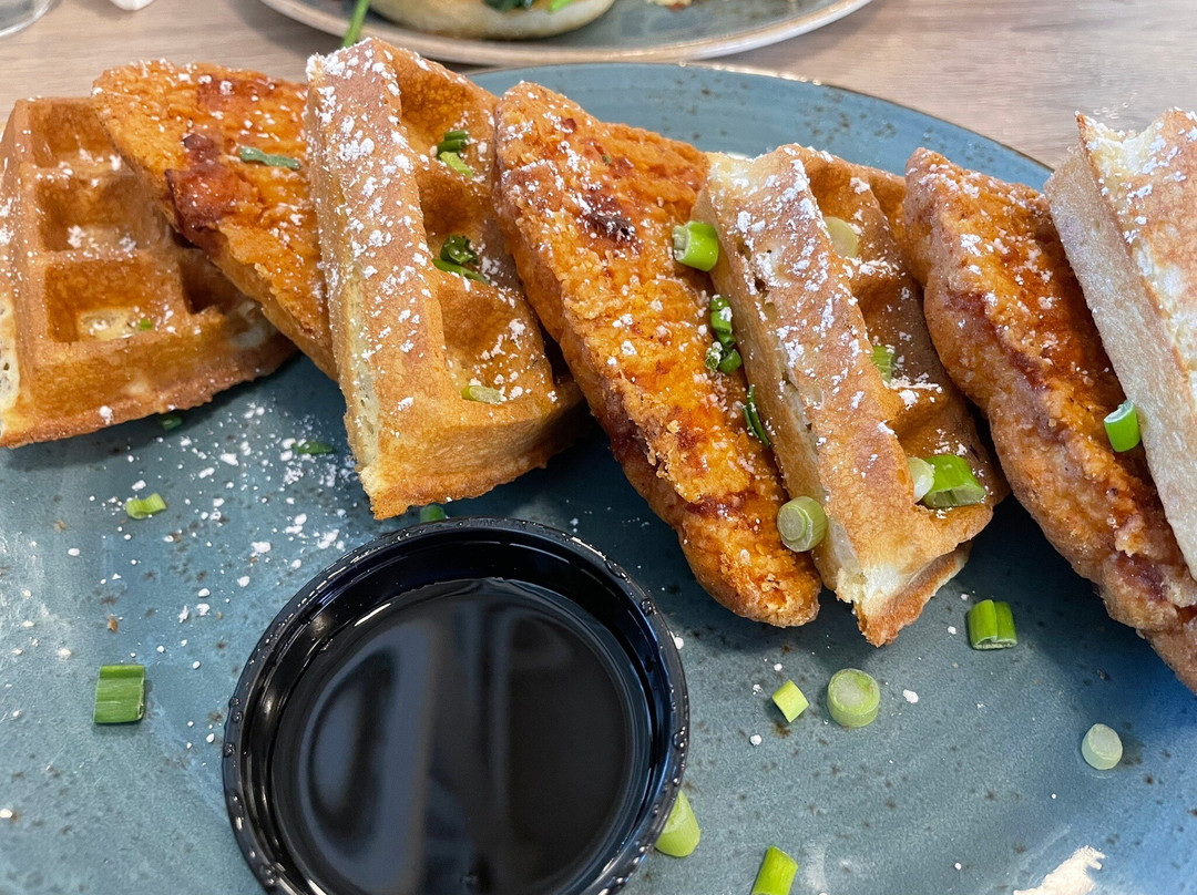 Honey Berry Pancakes + Cafe