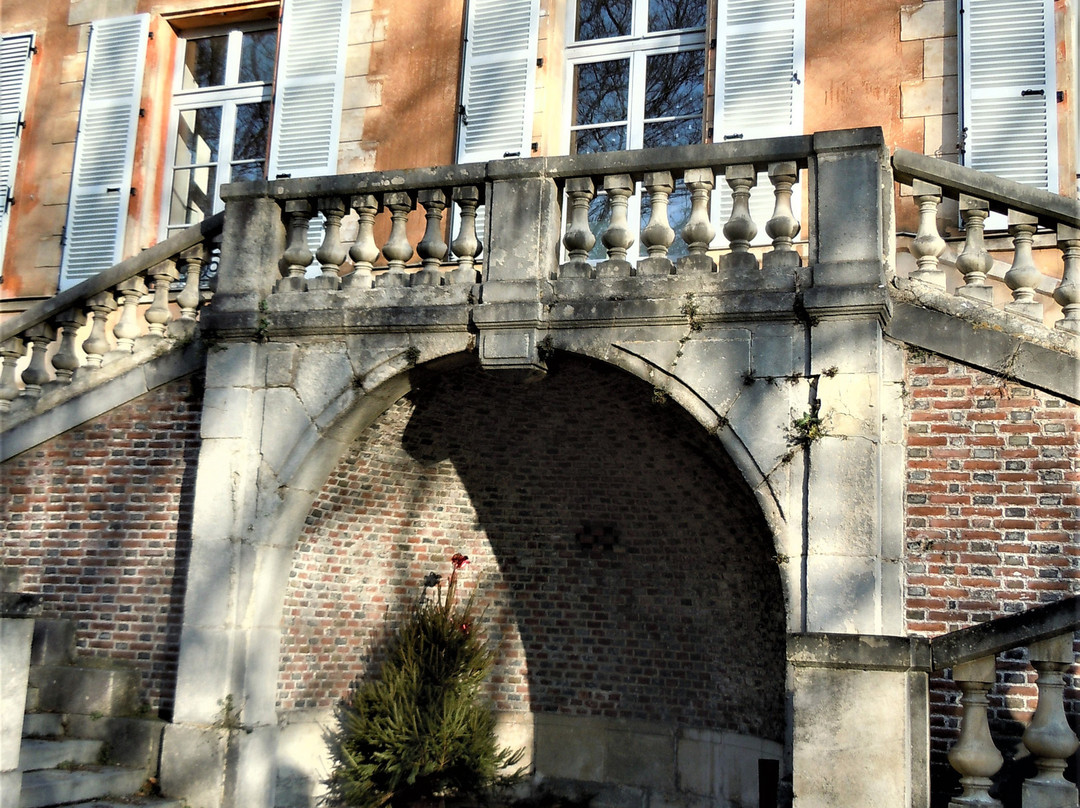 Chateau du Vicomte de Puysegur-Clichy-Sous-Bois必去景点