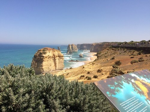Twelve Apostles Visitor Facility景点图片