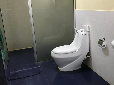 伊甸园酒店主图