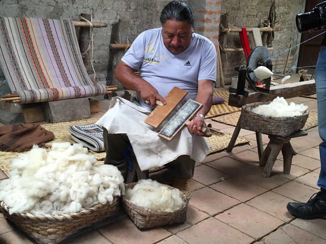 Tahuantinsuyo Weaving Workshop-奥塔瓦洛必去景点