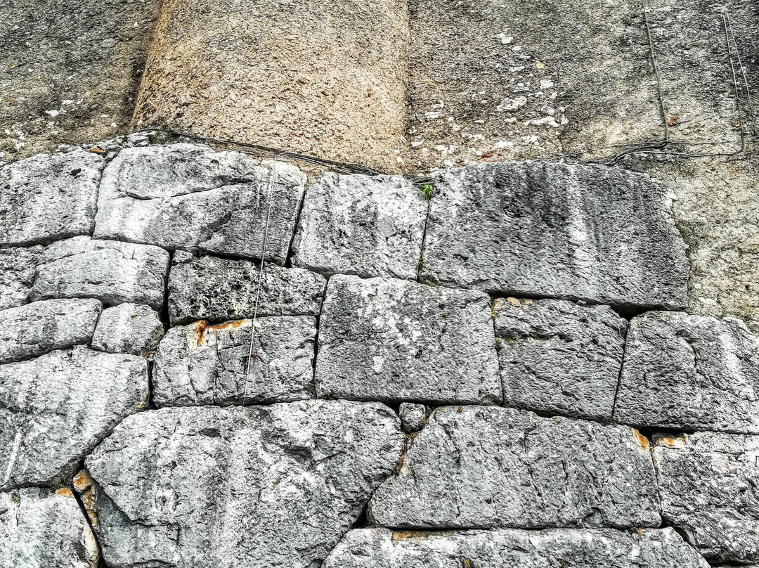 Mura poligonali urbane di Alatri-Alatri必去景点