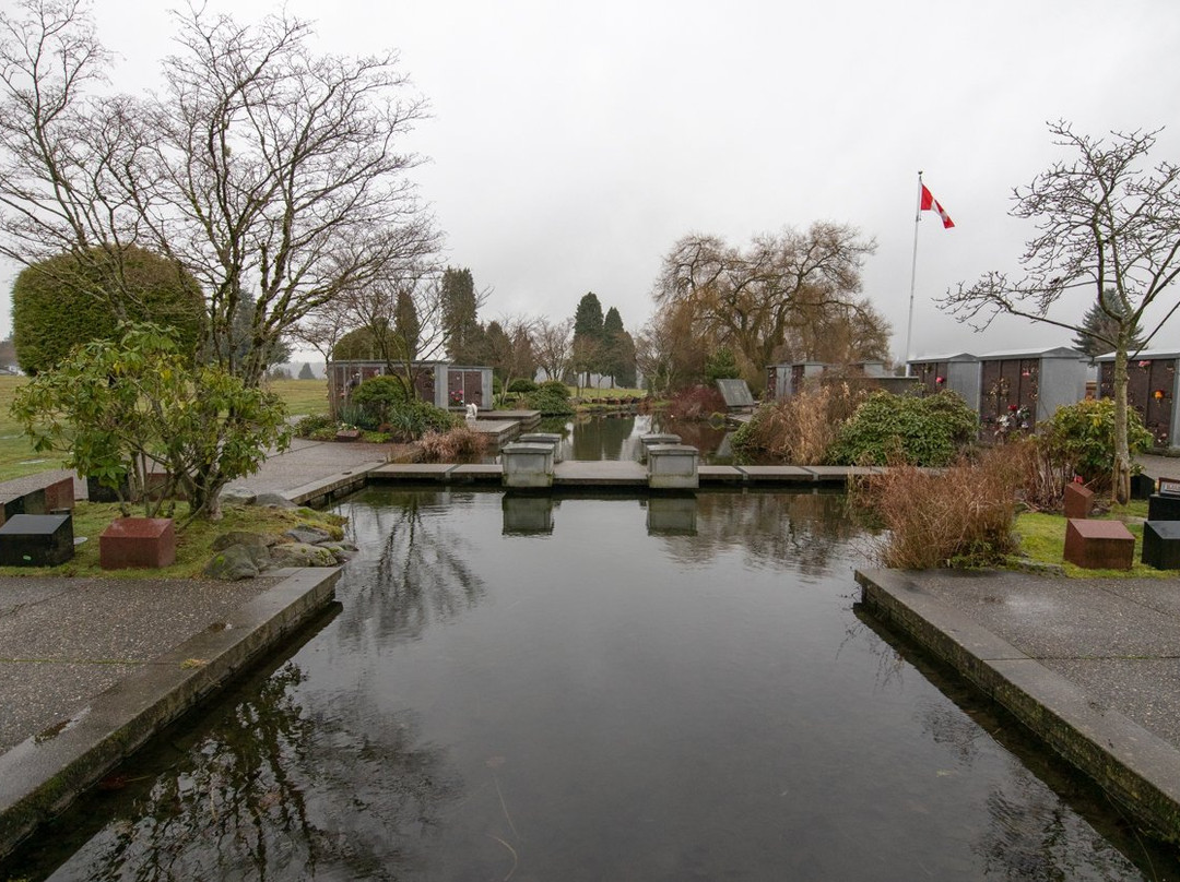 Forest Lawn Memorial Park-本那比必去景点