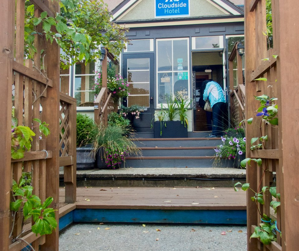 Cloudside Hotel主图