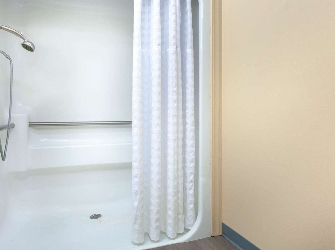 Baymont by Wyndham Greenwood主图