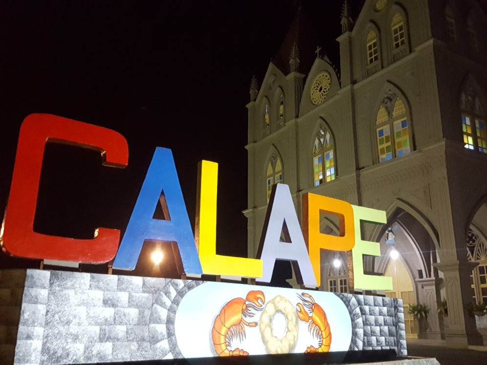 Calape Plaza-卡拉匹必去景点