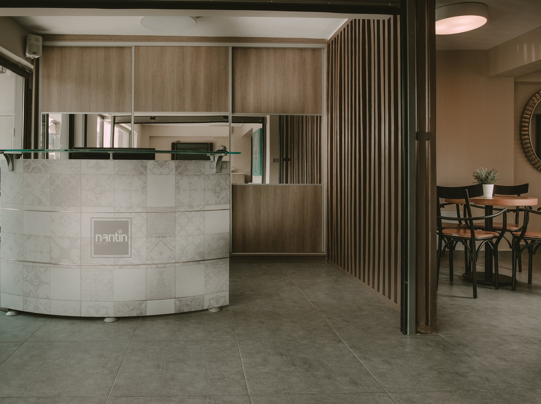 Katsikas酒店住宿-那丁公寓式酒店