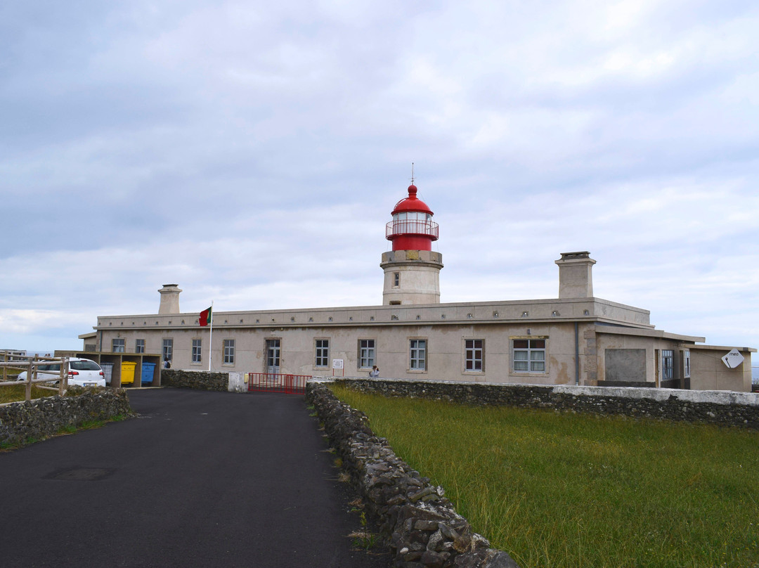 Lighthouse of Ponta do Albernaz景点图片