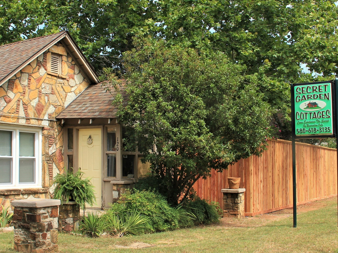 Secret Garden Cottages