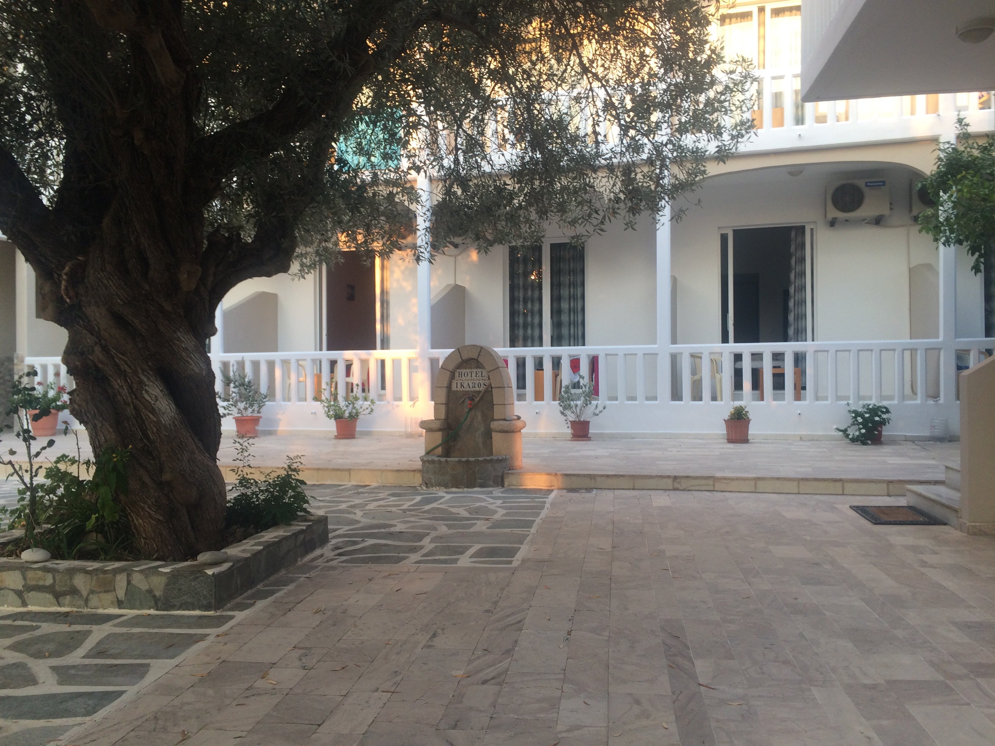 Hotel Ikaros-官方