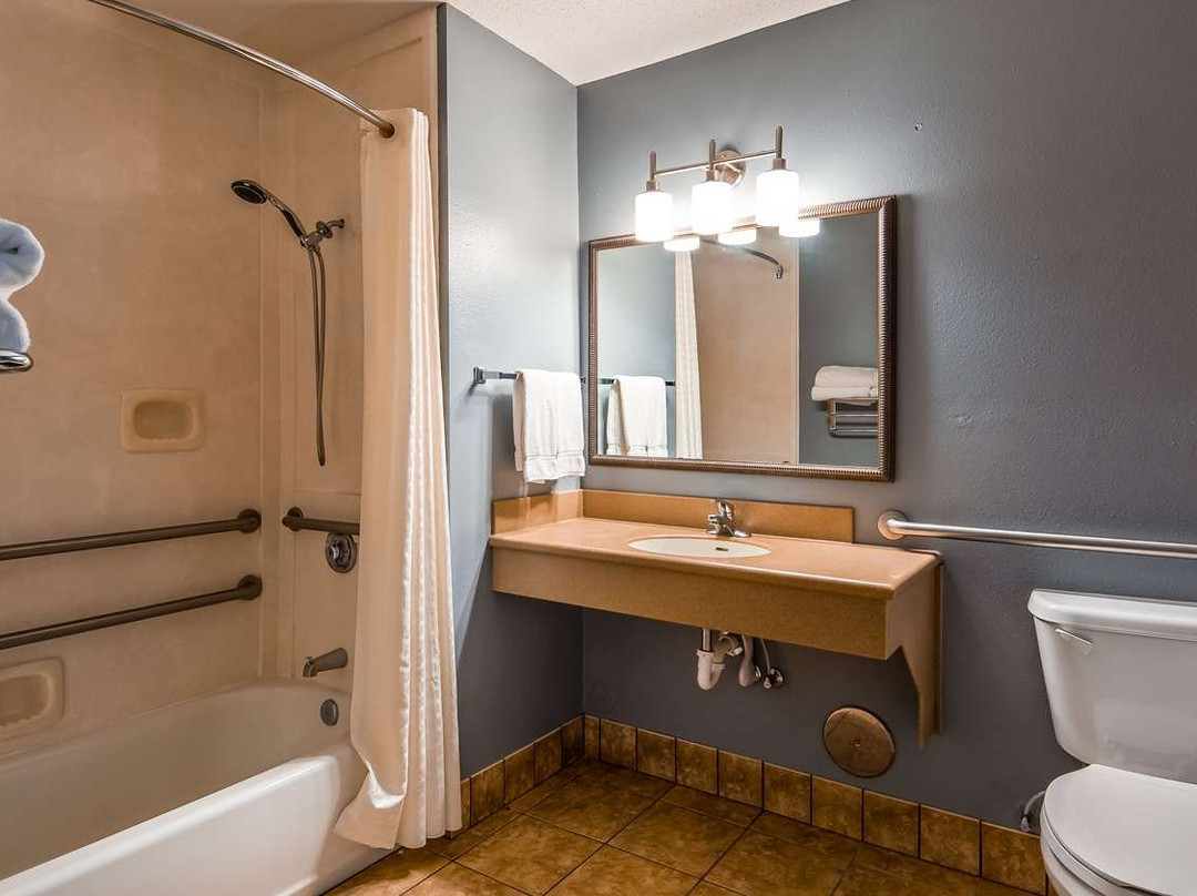 Best Western Plus Two Rivers Hotel & Suites主图