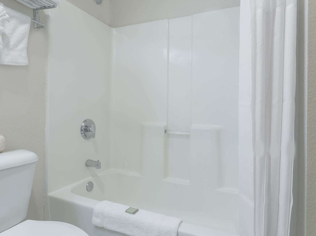 Super 8 by Wyndham Dixon/UC Davis主图