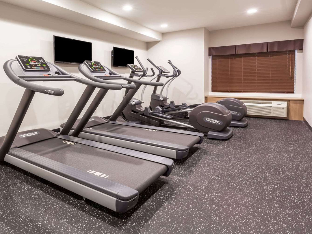 Microtel Inn & Suites Casselman主图