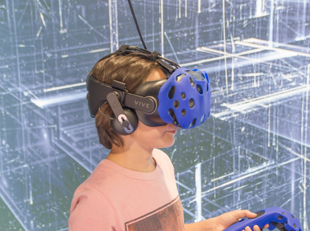 Alteuaire Espai Virtual-Terrassa必去景点