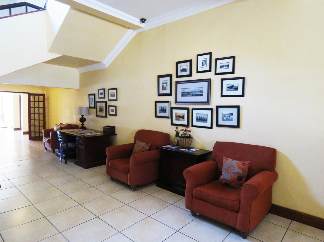 Howick Falls Hotel主图