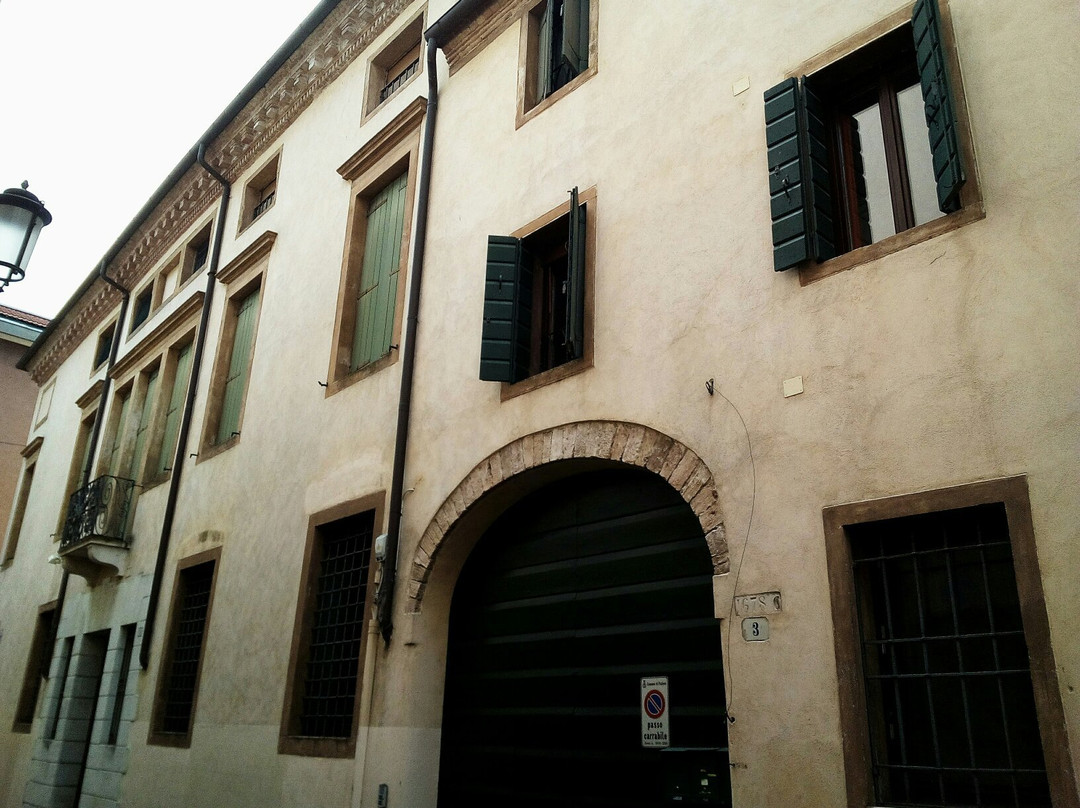Palazzo Degli Azzoni Avogadro-帕多瓦必去景点