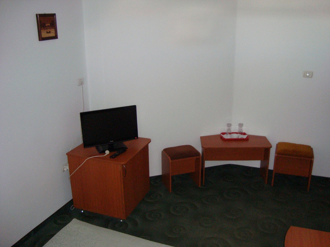 Lotus Hotel主图