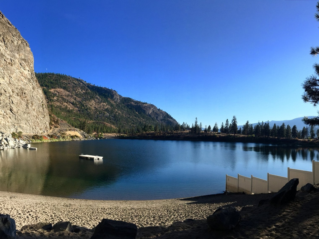 Gallagher Lake Resort