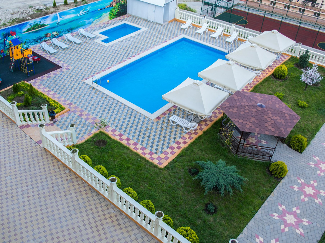 Aqua Villa Hotel主图