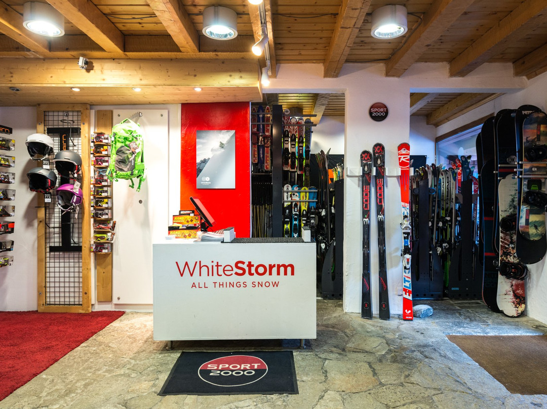 White Storm Ski Rental Le Praz景点图片
