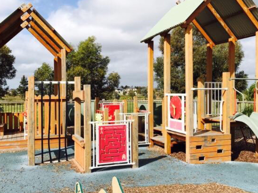 Grand Lakes Estate Playground-Lara必去景点