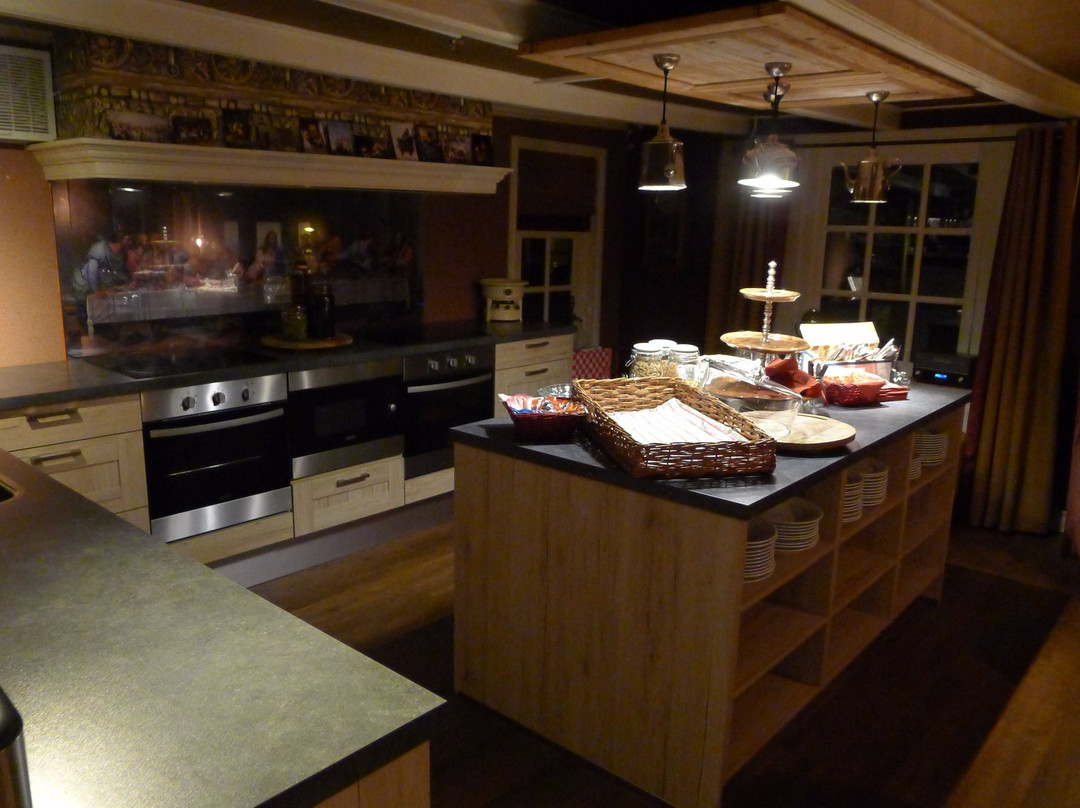 Hotel West Inn主图