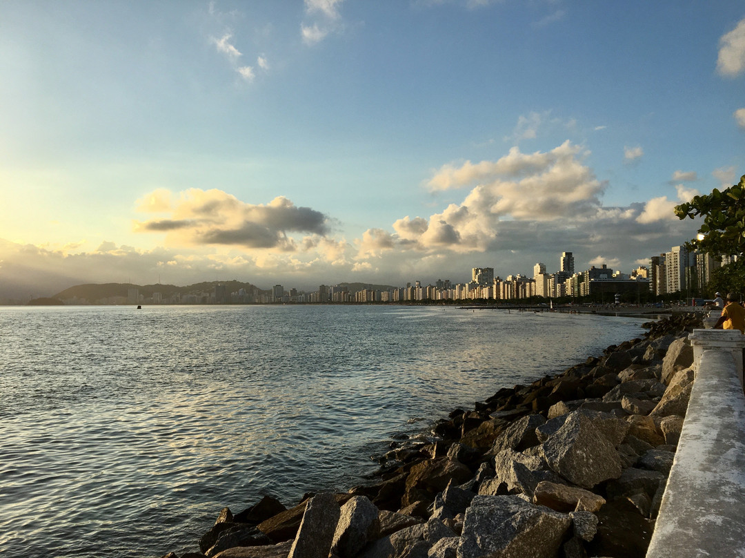 Ponta da Praia Beach景点图片