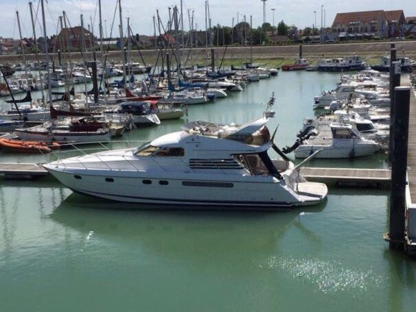 Tau Tona-泽布鲁日必去景点