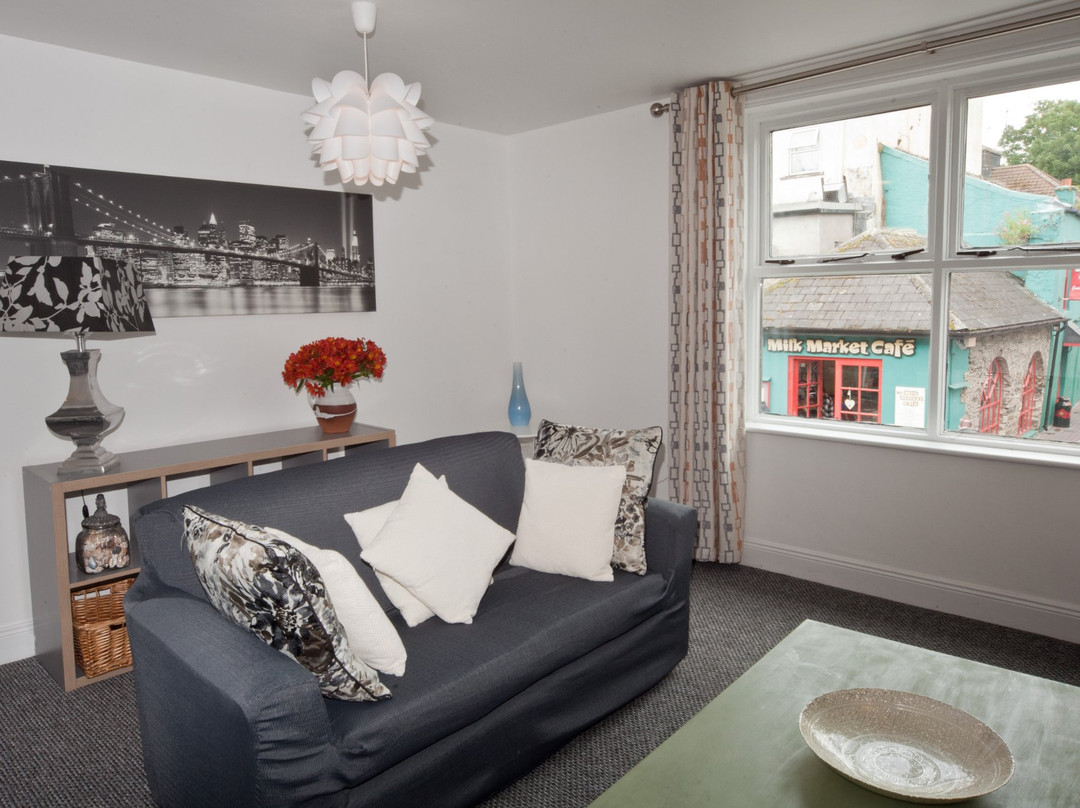 Dalton's Bar & Accomodation-金塞尔必去景点