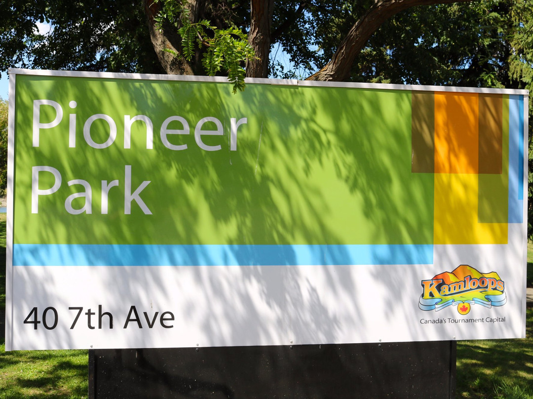 Pioneer Park and Beach-坎卢普斯必去景点