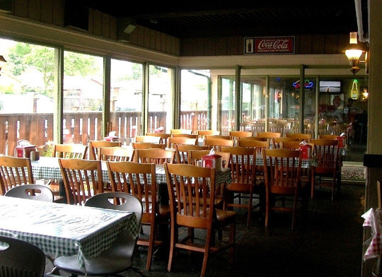 Elmwood Park餐馆和美食-Russell's Barbecue