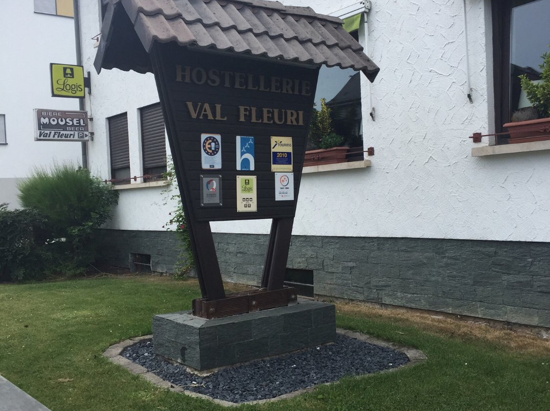Logis Hostellerie Val Fleuri主图