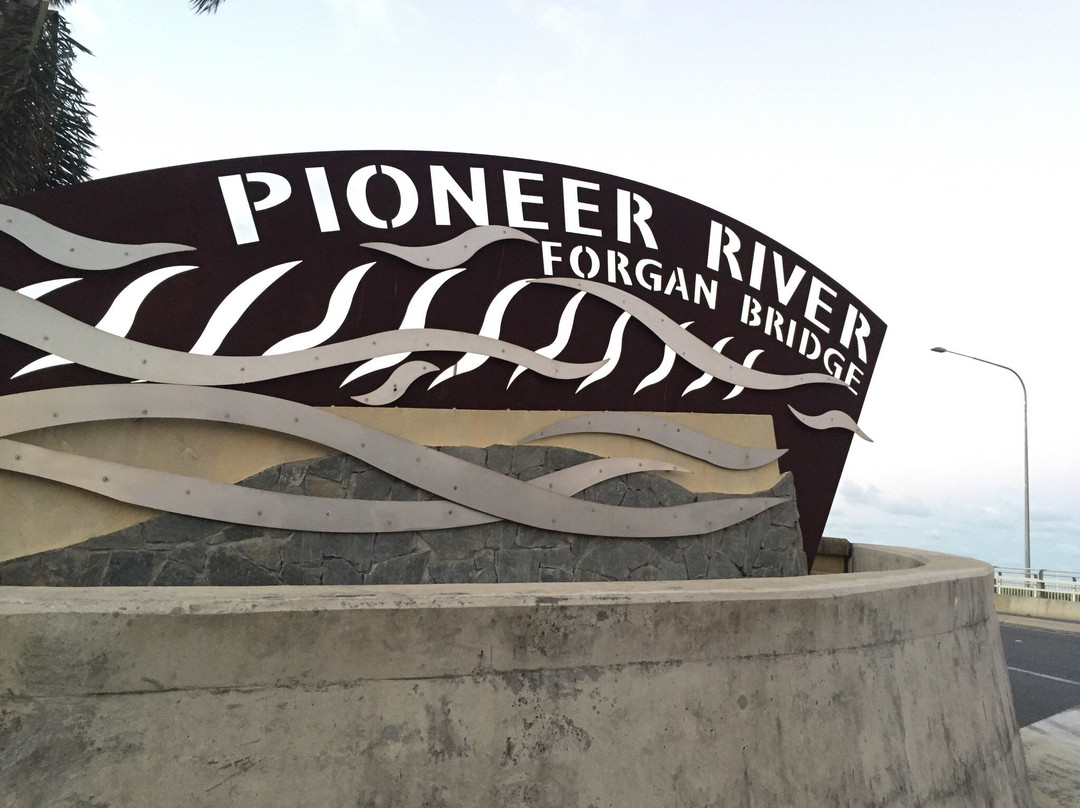 Pioneer River景点图片