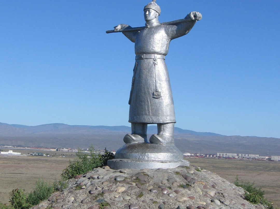 Monument to Kadarchy-Kyzyl必去景点