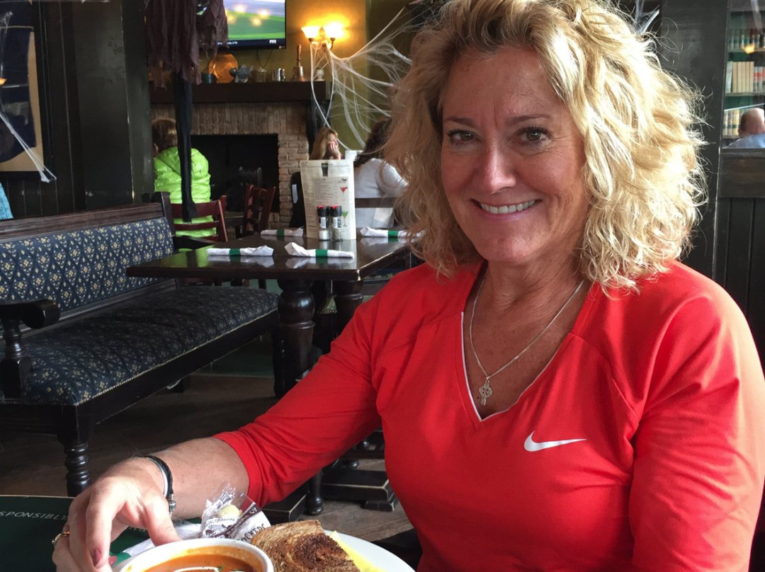 Mo's Irish Pub-沃瓦托萨必去景点