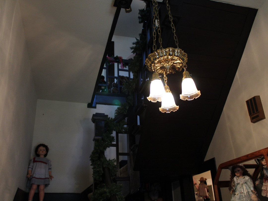 Granbury Doll House Inc-格兰伯里必去景点