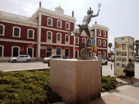 Monumento a  Miquel Biada i Bunyol-马塔罗必去景点